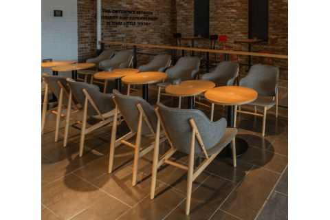 餐廳家具定制中店主應(yīng)注意什么，品森餐飲家具告訴你